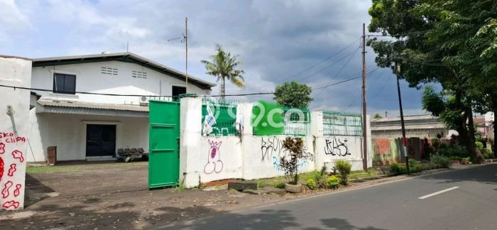 AREA BISNIS! Gudang Kawasan Cilangkap, Luas 1200m2m², Mainroad, Ramai AREA BISNIS! Gudang Kawasan Cilangkap, Luas 1200m2m², Mainroad, Ramai