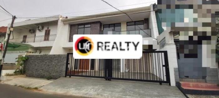 DIJUAL CEPAT! Rumah Asri area Kelapa Gading, Jakarta Utara, Luas 187m² LB 0m² Bisa Nego! DIJUAL CEPAT! Rumah Asri area Kelapa Gading, Jakarta Utara, Luas 187m² LB 0m² Bisa Nego!