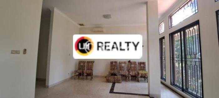 Rumah Nyaman dengan 4 Kamar Tidur dan 0 Kamar Mandi di Area Kelapa Gading, Jakarta Utara Rumah Nyaman dengan 4 Kamar Tidur dan 0 Kamar Mandi di Area Kelapa Gading, Jakarta Utara