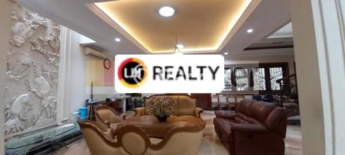 SPECIAL OFFER! Rumah Asri di Kelapa Gading, Luas 550m² Bangunan 1000m² SPECIAL OFFER! Rumah Asri di Kelapa Gading, Luas 550m² Bangunan 1000m²