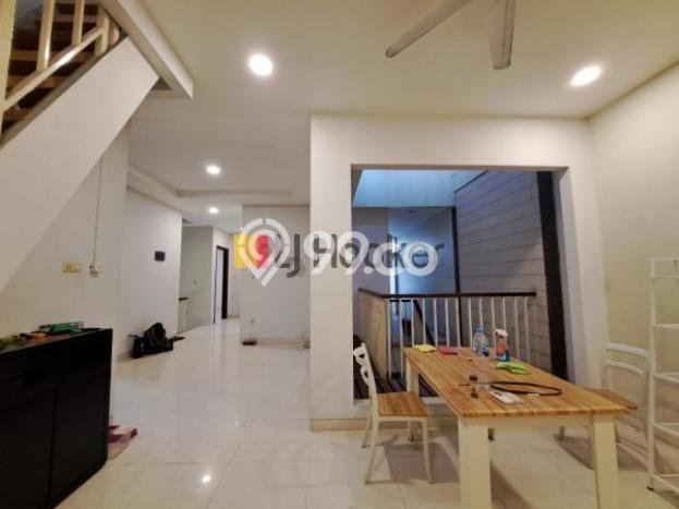 Disewakan segera rumah minimalis strategis 4 Kamar di Kelapa Gading, Jakarta Utara Disewakan segera rumah minimalis strategis 4 Kamar di Kelapa Gading, Jakarta Utara
