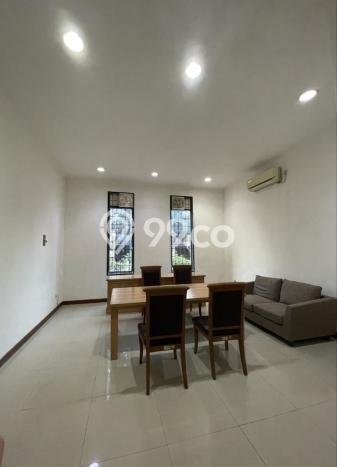 Ruko paling strategis disewakan di Kebayoran Lama Jakarta Selatan Ruko paling strategis disewakan di Kebayoran Lama Jakarta Selatan