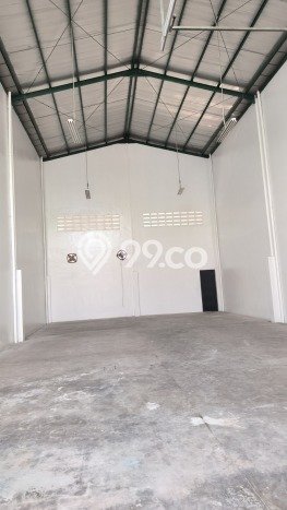 Unit Gudang Disewakan di Daan Mogot di Area Ramai & Strategis Unit Gudang Disewakan di Daan Mogot di Area Ramai & Strategis