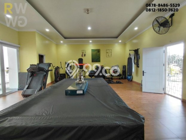 Hunian Mewah LB 600m2 Siap Huni Desain Elegan di Grand Wisata, Bekasi Hunian Mewah LB 600m2 Siap Huni Desain Elegan di Grand Wisata, Bekasi