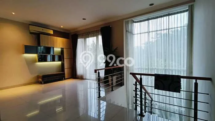 Rumah Elit Modern Tanpa Renovasi di Grand Wisata Bekasi Rumah Elit Modern Tanpa Renovasi di Grand Wisata Bekasi