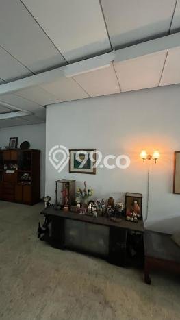 Rumah Elit Modern Tanpa Renovasi di Gudang Peluru Jakarta Selatan Rumah Elit Modern Tanpa Renovasi di Gudang Peluru Jakarta Selatan