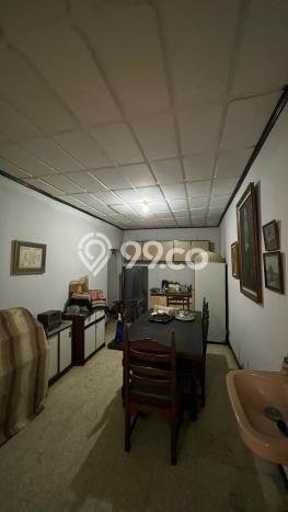 Rumah Elit Modern Tanpa Renovasi di Gudang Peluru Jakarta Selatan Rumah Elit Modern Tanpa Renovasi di Gudang Peluru Jakarta Selatan