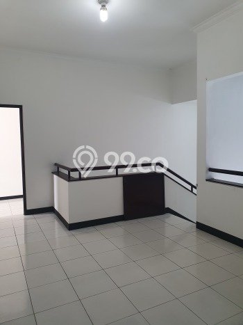 Rumah Mewah LB 360m2 Siap Huni Desain Elegan di Mekar Wangi, Bandung Rumah Mewah LB 360m2 Siap Huni Desain Elegan di Mekar Wangi, Bandung