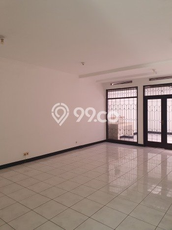 Rumah Mewah LB 360m2 Siap Huni Desain Elegan di Mekar Wangi, Bandung Rumah Mewah LB 360m2 Siap Huni Desain Elegan di Mekar Wangi, Bandung