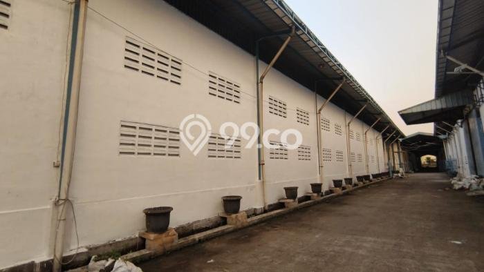 Unit Gudang Disewakan di Pasar Kemis di Area Ramai & Strategis Unit Gudang Disewakan di Pasar Kemis di Area Ramai & Strategis