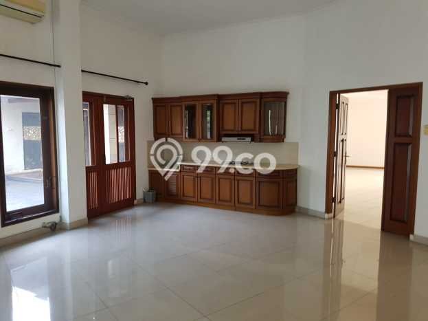 Jual Rumah Luas Elegan Dengan View Eksklusif di Pondok Indah, Jakarta Selatan Jual Rumah Luas Elegan Dengan View Eksklusif di Pondok Indah, Jakarta Selatan