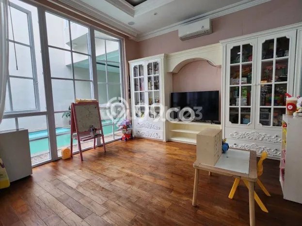 Rumah Luxury Modern Tanpa Renovasi di BSD City Tangerang Rumah Luxury Modern Tanpa Renovasi di BSD City Tangerang