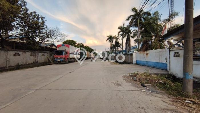 Unit Gudang Disewakan di Pasar Kemis di Area Ramai & Strategis Unit Gudang Disewakan di Pasar Kemis di Area Ramai & Strategis