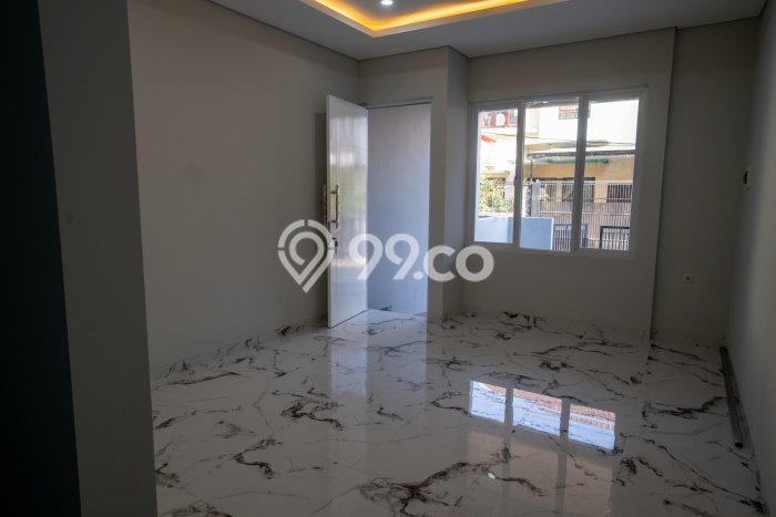Rumah Modern Minimalis 4 KT Siap Huni di Kelapa Gading Rumah Modern Minimalis 4 KT Siap Huni di Kelapa Gading