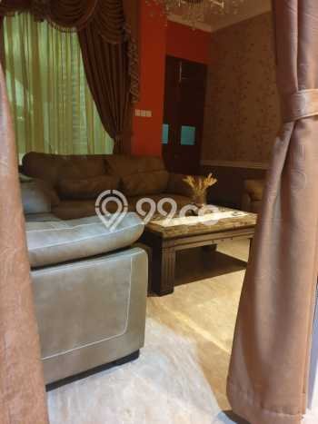 Hunian Elit LB 432m2 Siap Huni Desain Elegan di Taman Royal, Tangerang Hunian Elit LB 432m2 Siap Huni Desain Elegan di Taman Royal, Tangerang