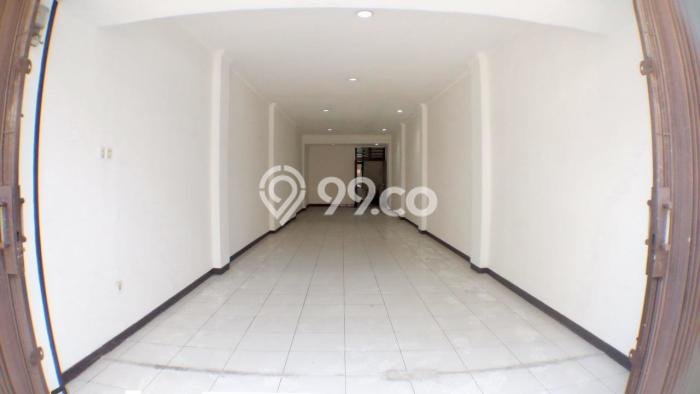 FOR RENT! Ruko di Cicadas Cocok untuk Bisnis 240m2 FOR RENT! Ruko di Cicadas Cocok untuk Bisnis 240m2