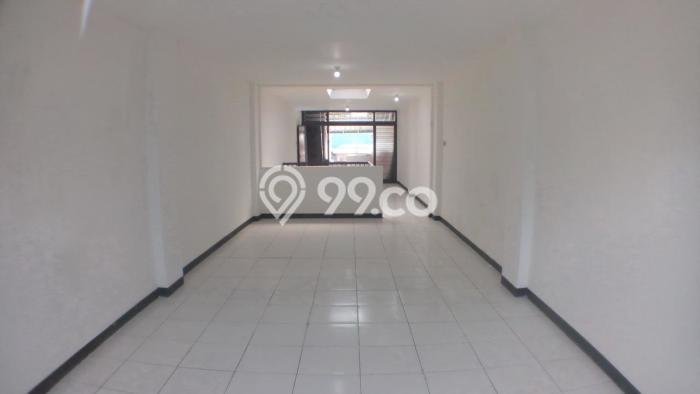 FOR RENT! Ruko di Cicadas Cocok untuk Bisnis 240m2 FOR RENT! Ruko di Cicadas Cocok untuk Bisnis 240m2