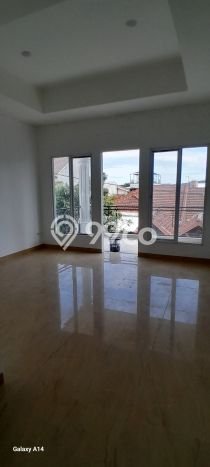 Rumah Luas Asri 3 KT Siap Huni di Sentul City Bogor Rumah Luas Asri 3 KT Siap Huni di Sentul City Bogor