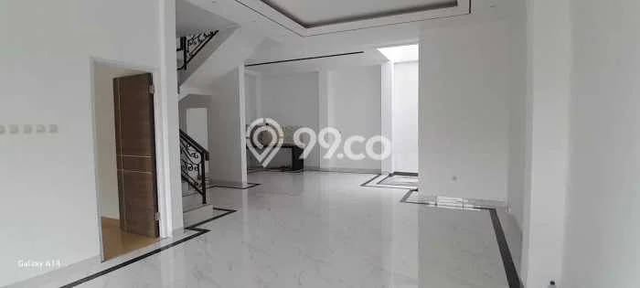Rumah Luas Asri 3 KT Siap Pakai di Sentul City Bogor Rumah Luas Asri 3 KT Siap Pakai di Sentul City Bogor