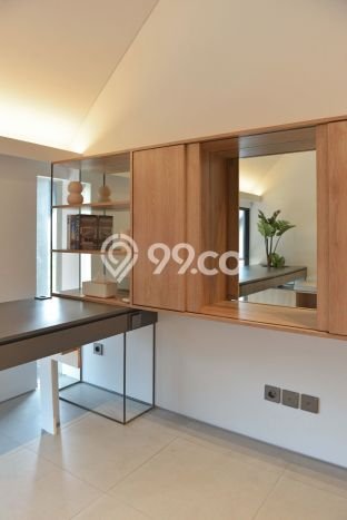 Rumah Premium di Jakarta Selatan Strategis Kondisi Baik Rumah Premium di Jakarta Selatan Strategis Kondisi Baik