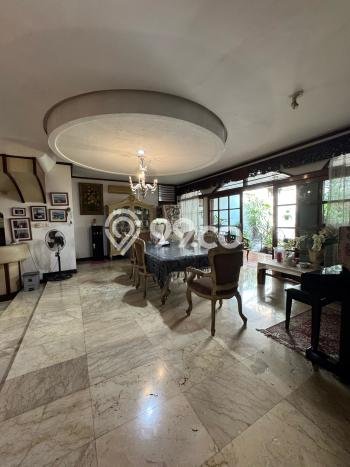 Rumah Luxury Modern Siap Huni di Pondok Indah Jakarta Selatan Rumah Luxury Modern Siap Huni di Pondok Indah Jakarta Selatan