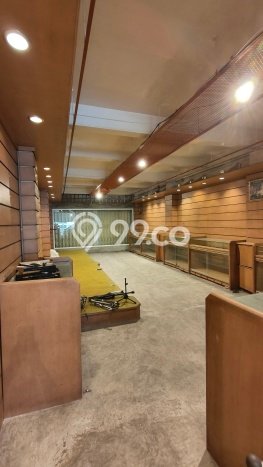 Unit Ruko Dijual di Jakarta Selatan LT 80m2 & LB 240m2 Unit Ruko Dijual di Jakarta Selatan LT 80m2 & LB 240m2
