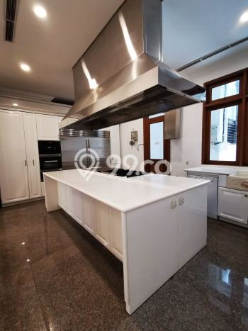 Dijual Rumah Luas Megah Dengan View Eksklusif di Mega Kuningan, Jakarta Selatan Dijual Rumah Luas Megah Dengan View Eksklusif di Mega Kuningan, Jakarta Selatan