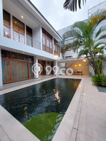 Rumah Elit Modern Tanpa Renovasi di Pondok Indah Jakarta Selatan Rumah Elit Modern Tanpa Renovasi di Pondok Indah Jakarta Selatan