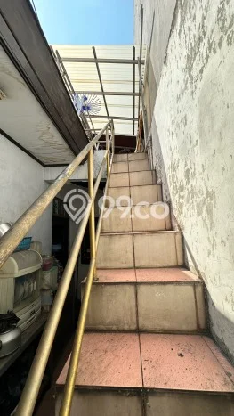 Rumah Luas Asri 4 KT Siap Pakai di Menteng Dalam Jakarta Selatan Rumah Luas Asri 4 KT Siap Pakai di Menteng Dalam Jakarta Selatan