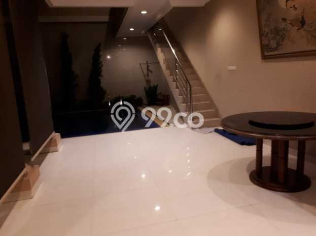 Rumah Luxury Modern Siap Huni di Alam Sutera Tangerang Rumah Luxury Modern Siap Huni di Alam Sutera Tangerang