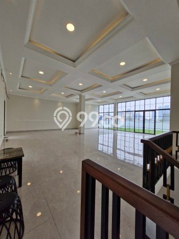 Jual Rumah Mewah Elegan Dengan View Eksklusif di Tomang, Jakarta Barat Jual Rumah Mewah Elegan Dengan View Eksklusif di Tomang, Jakarta Barat