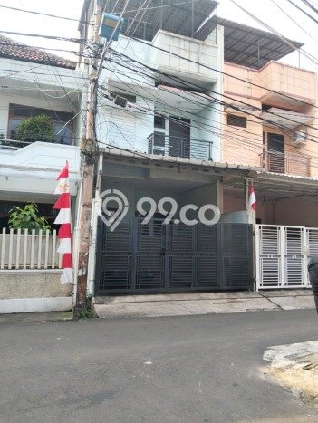 Dijual Rumah Luas Megah Dengan View Cantik di Tomang, Jakarta Barat Dijual Rumah Luas Megah Dengan View Cantik di Tomang, Jakarta Barat
