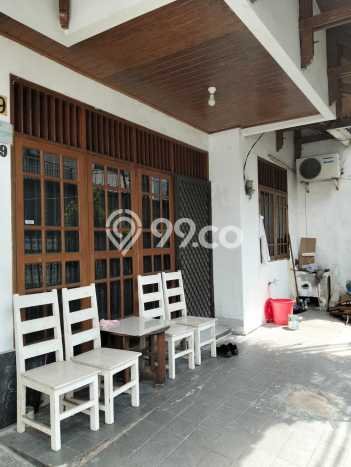 Ready to Use! Luxury House LT 117m2 Desain Modern di Tanjung Duren Selatan Ready to Use! Luxury House LT 117m2 Desain Modern di Tanjung Duren Selatan