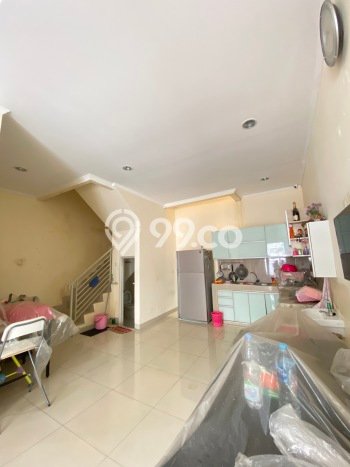 For Sale Hunian Rumah Terawat 3 Kamar di Tanjung Duren, Jakarta Barat For Sale Hunian Rumah Terawat 3 Kamar di Tanjung Duren, Jakarta Barat