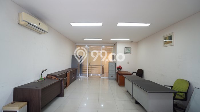 Unit Ruko Dijual di Jakarta Pusat LT 54m2 & LB 150m2 Unit Ruko Dijual di Jakarta Pusat LT 54m2 & LB 150m2