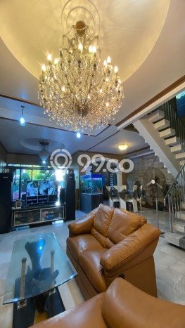 Rumah Mewah LB 500m2 Siap Huni Desain Elegan di Tomang, Jakarta Barat Rumah Mewah LB 500m2 Siap Huni Desain Elegan di Tomang, Jakarta Barat