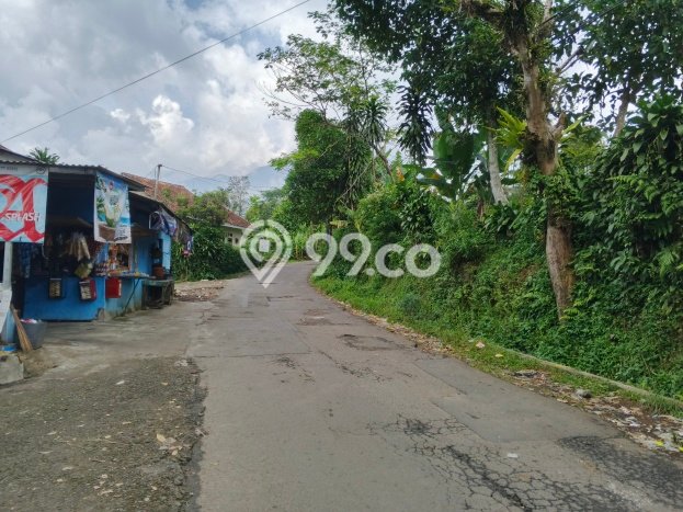 Jarang Ada! Tanah di Tamansari Punya Luas 1821m2 SHM Jarang Ada! Tanah di Tamansari Punya Luas 1821m2 SHM