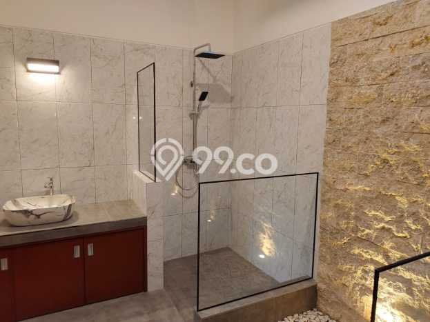 Vila Strategis di , Luas 254m2m², Lokasi Premium dengan akses mudah Vila Strategis di , Luas 254m2m², Lokasi Premium dengan akses mudah