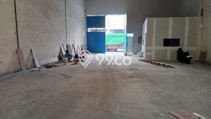 Dijual! Gudang di Bekasi Bekasi LT 381m2 / LB 300m2 Kawasan Strategis Dijual! Gudang di Bekasi Bekasi LT 381m2 / LB 300m2 Kawasan Strategis