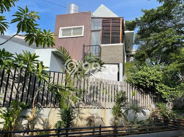 Hunian Mewah LB 262m2 Siap Pakai Desain Elegan di Sunter, Jakarta Utara Hunian Mewah LB 262m2 Siap Pakai Desain Elegan di Sunter, Jakarta Utara