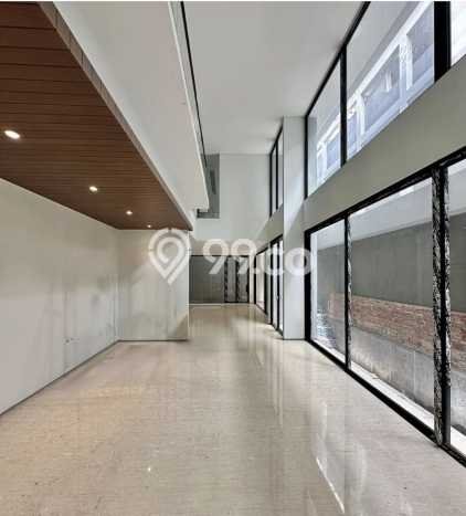 Rumah Elit LB 506m2 Siap Pakai Desain Elegan di Simprug, Jakarta Selatan Rumah Elit LB 506m2 Siap Pakai Desain Elegan di Simprug, Jakarta Selatan