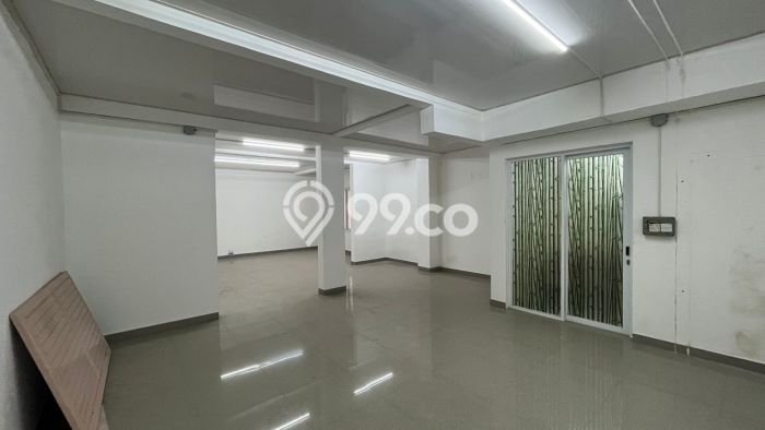 Rumah Mewah LB 720m2 Siap Pakai Desain Elegan di Sunter, Jakarta Utara Rumah Mewah LB 720m2 Siap Pakai Desain Elegan di Sunter, Jakarta Utara