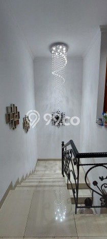 For Sale! Luxury House LT 160m2 Desain Elegan di Permata Buana For Sale! Luxury House LT 160m2 Desain Elegan di Permata Buana