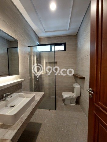 Hunian Elit LB 300m2 Siap Huni Desain Elegan di Permata Buana, Jakarta Barat Hunian Elit LB 300m2 Siap Huni Desain Elegan di Permata Buana, Jakarta Barat