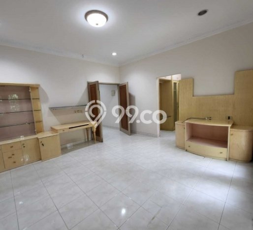 Dijual Rumah Luas Elegan Dengan View Eksklusif di Puri Indah, Jakarta Barat Dijual Rumah Luas Elegan Dengan View Eksklusif di Puri Indah, Jakarta Barat