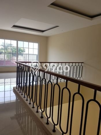 Ready to Use! Luxury House LT 250m2 Desain Modern di Permata Buana Ready to Use! Luxury House LT 250m2 Desain Modern di Permata Buana