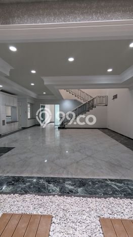 Dijual Rumah Mewah Exclusive di Kembangan, Jakarta Barat Dijual Rumah Mewah Exclusive di Kembangan, Jakarta Barat