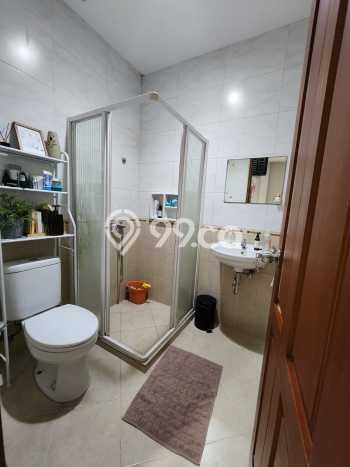 Ready to Use! Luxury House LT 140m2 Desain Modern di Puri Indah Ready to Use! Luxury House LT 140m2 Desain Modern di Puri Indah