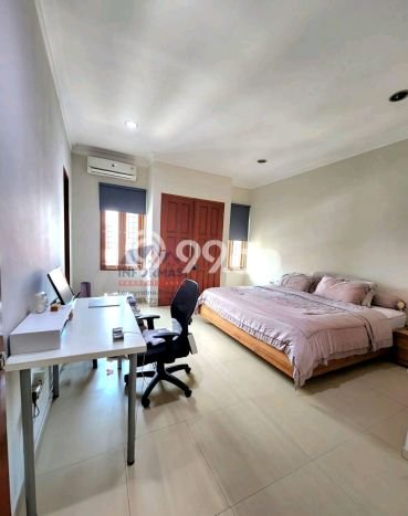 Ready to Use! Luxury House LT 140m2 Desain Modern di Puri Indah Ready to Use! Luxury House LT 140m2 Desain Modern di Puri Indah