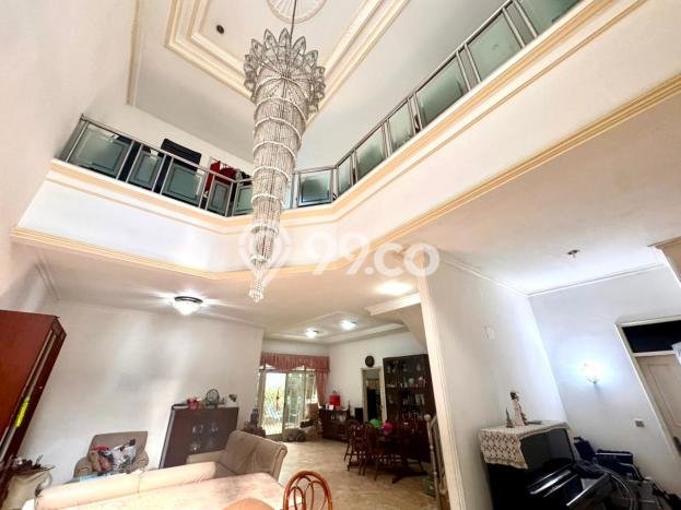Dijual Rumah Premium dengan Fasilitas Sekitar Komplit di Kebon Jeruk, Jakarta Barat Dijual Rumah Premium dengan Fasilitas Sekitar Komplit di Kebon Jeruk, Jakarta Barat